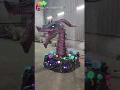Western Fiery Animatronic Dragons ضد آفتاب