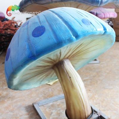 قیمت خوب حیوانات بادوام بسیار بادوام Animatronic Mushrooms Illuminated In Theme Park آنلاین